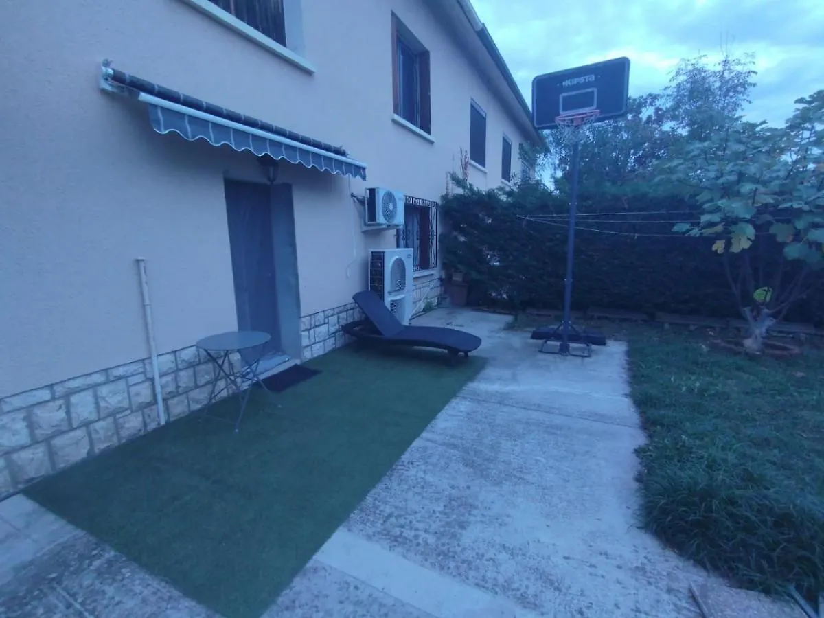 Moissac Charmant Appartement Avec Jardin Apartament